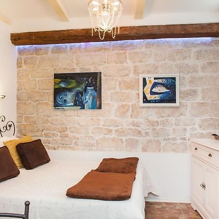 Apartments Laurus Sibenik Exterior photo