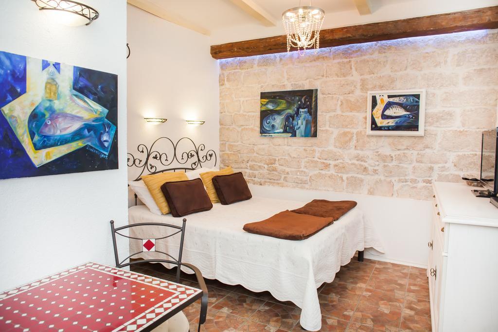 Apartments Laurus Sibenik Exterior photo