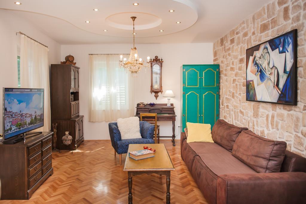 Apartments Laurus Sibenik Exterior photo
